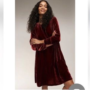 NWT EILEEN FISHER Velvet Crew
Neck Dress
